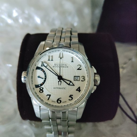 BULOVA Other - BULOVA ACCUTRON AUTOMATIC Watch (63B161) 43mm.